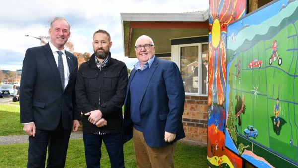Ulverstone Neighbourhood House gets solar power grant from federal government 
