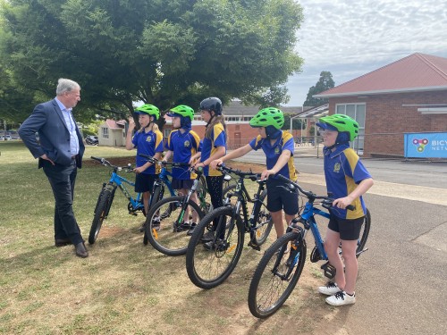 The Bicycle Network's recent Ride to School workshop at Devonport Primary School encourages children of all ages to ride, walk and skate to school and promote road safety.   