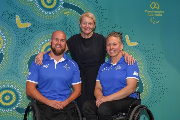 Paralympics Australia outgoing chief executive recognised Outgoing Paralympics Australia outgoing Chief Executive Lynne Anderson with co-captains of the Australian Paralympic team for the Tokyo Games, from left,  Ryley Batt and Danni Di Toro. 
