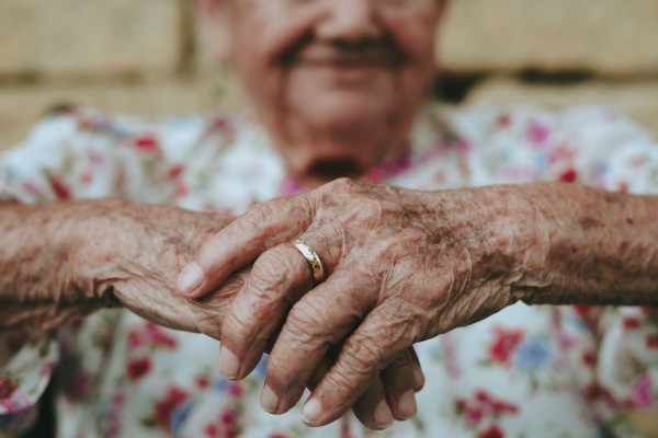 Recommendations of review into COVID outbreaks in aged care accepted 