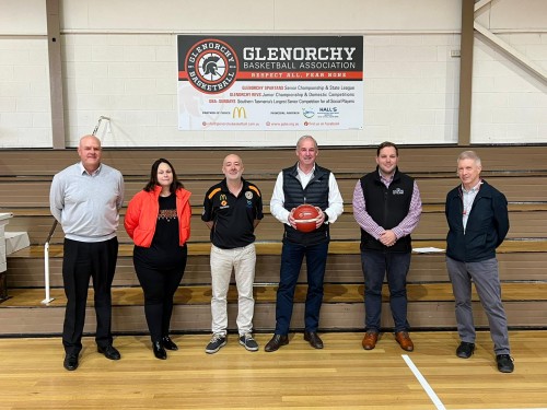 With almost 1000 registered players across junior and senior competitions, the Glenorchy Basketball Association is one of the largest social sports clubs in Tasmania. It was a pleasure to join Liberal Candidate for Clark Will Coats to announce how a re-elected Federal Liberal Government will commit $70,000 for the GBA for much needed facility upgrades. 
